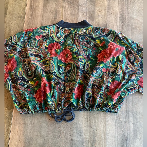 Vintage Northern Style reversible crop jacket - Picture 5 of 12